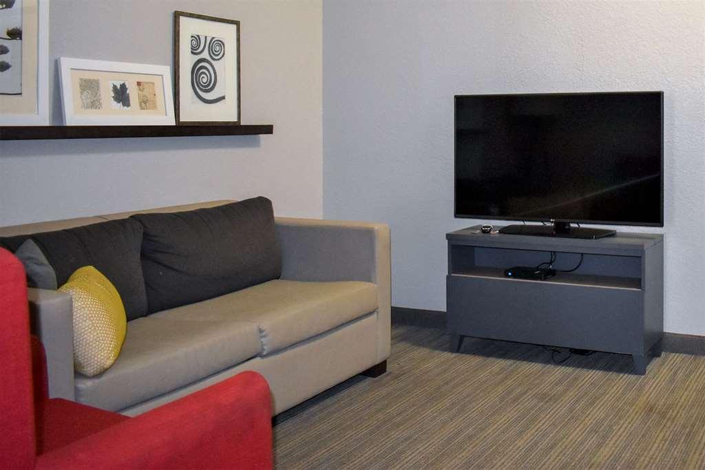 Comfort Inn & Suites Cartersville - Emerson Lake Point Room photo